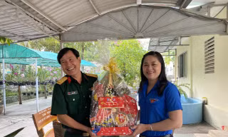 Tuổi trẻ Cần Thơ hướng về chiến sỹ biên giới ​