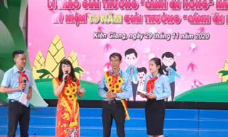 Tuyên dương những 'Cánh én hồng' vì học sinh thân yêu