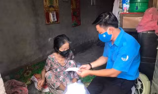 Những phần quà ấm lòng đồng bào Khmer dịp Tết Chol Chnam Thmay