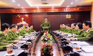 Thiếu tướng Nguyễn Đức Thịnh, Cục trưởng Cục Cảnh sát điều tra tội phạm về kinh tế và tham nhũng đang chỉ đạo điều tra vụ lừa đảo ở Công ty Liên kết Việt.