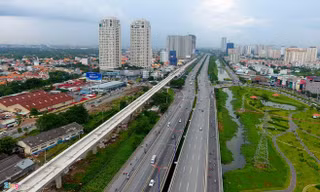 Tuyến Metro số 1 Bến Thành - Suối Tiên dự kiến hoàn thành vào năm 2020. Ảnh: Lê Quân/Zing