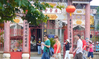 Vé tham quan Hội An: Giá tăng, khách giảm