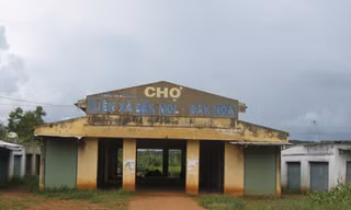 Chợ xây rồi… để đó