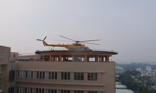 Lần đầu tiên trực thăng đáp xuống nóc bệnh viện Quân Y 175