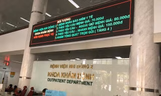 Người đàn ông đánh gãy mũi nữ hộ sinh, bẻ gãy tay bảo vệ trong bệnh viện