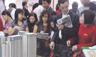 Bán nhà giá gốc: Xả hàng tồn, huy động vốn