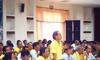 Già làng, trưởng bản bàn chuyện dự án