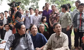 'Ông Phần nông thôn' trở lại với 'Làng ma'