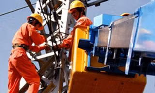 Hà Nội bán điện qua thẻ trả trước vào quý ba