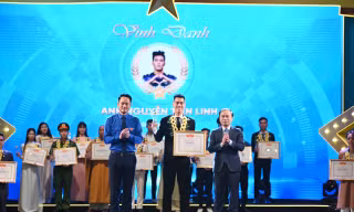 Hành trình 'truyền lửa', lan tỏa tinh thần sống đẹp cho thanh niên Việt Nam