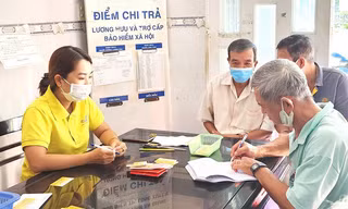 Ngành BHXH tập trung trả lương hưu theo mức mới ngay từ ngày đầu