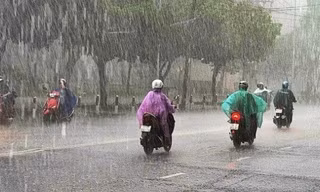 Đêm 15/10, mưa dông mở rộng ra vùng núi Bắc bộ 