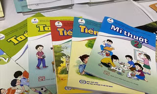 SGK mới năm học 2021-2022 chỉ còn 3 bộ thay vì 5 bộ như năm ngoái 