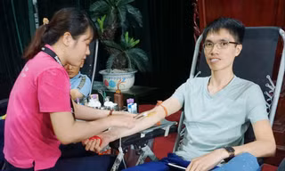 Anh Ngô Xuân Khương tham gia hiến máu tình nguyện 