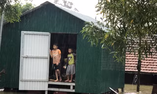 Nhà chống lũ bất chấp bão lũ tại huyện Tân Hóa, Quảng Bình ảnh: Hoàng Nam 
