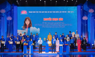  Nữ sinh trường ĐH Duy Tân đa tài cùng khát vọng cống hiến vì cộng đồng