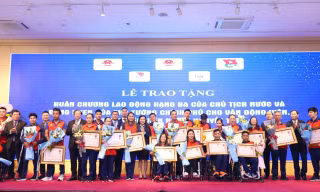 Diễn đàn lắng nghe tiếng nói của người khuyết tật trẻ
