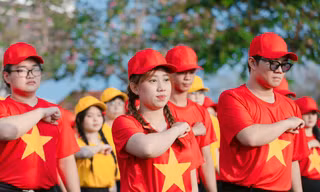 5.000 sinh viên TP. HCM với màn đồng diễn ấn tượng ca khúc ‘Đất nước trọn niềm vui’