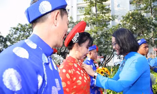 Thành Đoàn TP. HCM tổ chức Lễ cưới tập thể cho 82 cặp đôi vào ngày 20/10