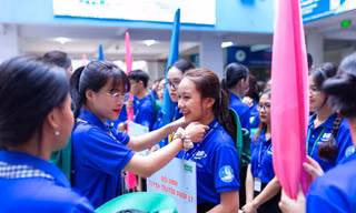 TP. HCM: Sôi nổi ra quân Chiến dịch tình nguyện ‘Mùa Hè Xanh’ ở các trường 