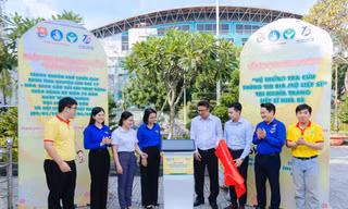 Sinh viên tình nguyện TP. HCM bàn giao công trình tra cứu thông tin mộ liệt sĩ trên địa bàn TP. HCM