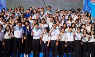 Ra quân đội hình ‘Tri thức khoa học trẻ tình nguyện TP. HCM’ năm 2025