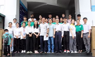 Trao học bổng bảo trợ ‘Hy vọng’ cho sinh viên TP. HCM