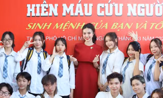 Hàng nghìn bạn trẻ tham gia Ngày hội hiến máu ‘Chủ nhật Đỏ’ tại trường ĐH Văn Hiến 
