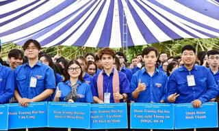 Đoàn viên, sinh viên TP. HCM hào hứng tham dự Hội trại truyền thống ‘Tự hào nòi giống Tiên Rồng’