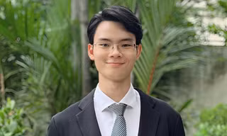 Hành trình 8 năm của thủ khoa ‘kép’ ngành Sư phạm Hoá 