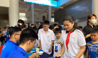 Sôi nổi Ngày hoạt động cao điểm “Chiến sĩ tình nguyện tiên phong tham gia chuyển đổi số” tại TP. HCM