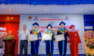 Trường ĐH Dầu khí Việt Nam vinh danh ba thủ khoa tốt nghiệp