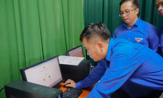 Vì người bạn vùng cao