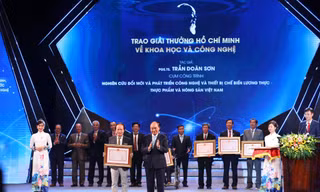 Giảng viên trường ĐH Bách khoa (ĐHQG TP. HCM) nhận Giải thưởng Hồ Chí Minh
