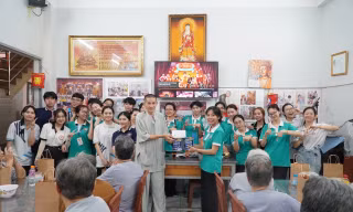 Bạn trẻ tổ chức các chương trình thiện nguyện dịp Lễ 30/4