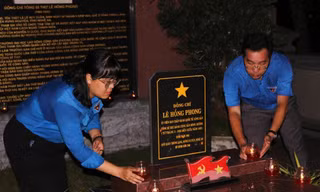 Tuổi trẻ TP. HCM tri ân các anh hùng liệt sĩ tại vùng đất Côn Đảo linh thiêng