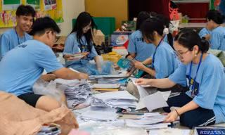 'Striped Project': Các bạn trẻ hành động vì môi trường