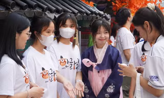 Sinh viên nhiều trường đại học phía Nam tham dự ‘Lễ hội Chữ Hàn 2024’