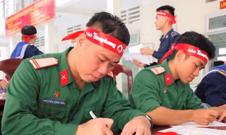 San sẻ giọt hồng ‘Chủ nhật Đỏ’ tại trường CĐ Kỹ thuật Hải quân