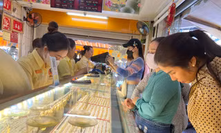 Ngỡ ngàng với vàng 2 giá