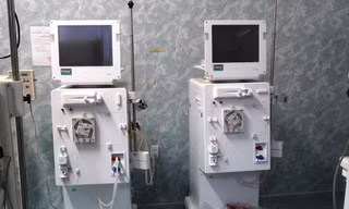 Hai máy chạy thận cấp về cho BVĐK Chân Mây từ 8 năm trước vẫn “đắp chiếu” lãng phí cho tới nay 