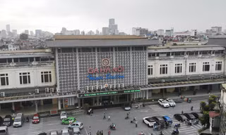 Tư vấn muốn đường sắt tốc độ cao Bắc – Nam sẽ vào tới ga Hà Nội, để tăng kết nối cho hành khách. Ảnh: Mạnh Thắng