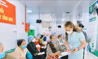 Ngành y tế Bình Dương đang gặp khó vì thiếu nhân sự. Ảnh: H.C