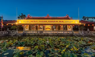Tỉnh Nam Định có trách nhiệm chỉ đạo, hướng dẫn chính quyền huyện Vụ Bản giải quyết việc treo biển tên ở di tích Phủ Dầy