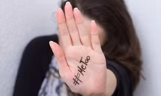 Phong trào #Metoo kêu gọi chống quấy rối và bạo hành tình dục từng bùng nổ trên toàn cầu giai đoạn 2017-2018. Ảnh minh họa