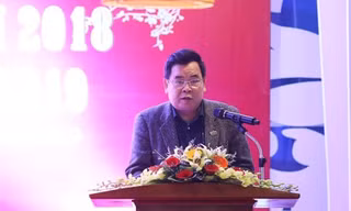 Bắt nguyên phó tổng biên tập một tạp chí 