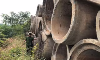 Bình Dương: Bãi tập kết ống cống cũ thành nơi tá túc, tiêm chích ma túy 