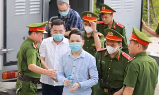 Kiến nghị điều tra trách nhiệm của Thứ trưởng Bộ Y tế Đỗ Xuân Tuyên trong vụ 'chuyến bay giải cứu'