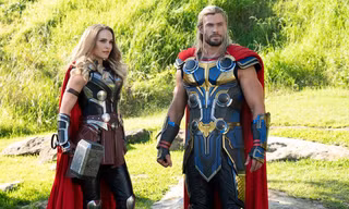 Rì-viu sớm "Thor: Love and Thunder": Bộ phim hay nhất của Marvel trong giai đoạn 4!