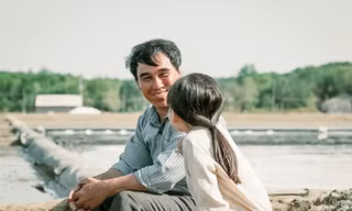 Đôi vai ba là chuyến đò đưa con bay xa, con cảm ơn khi nhà mình có ba